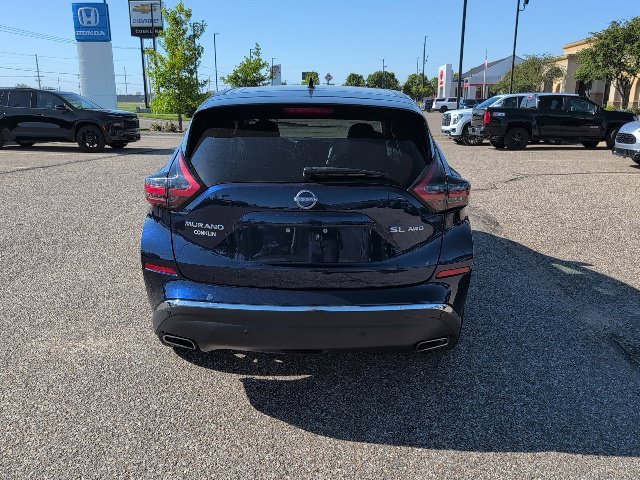 Used 2023 Blue Nissan SL image 17