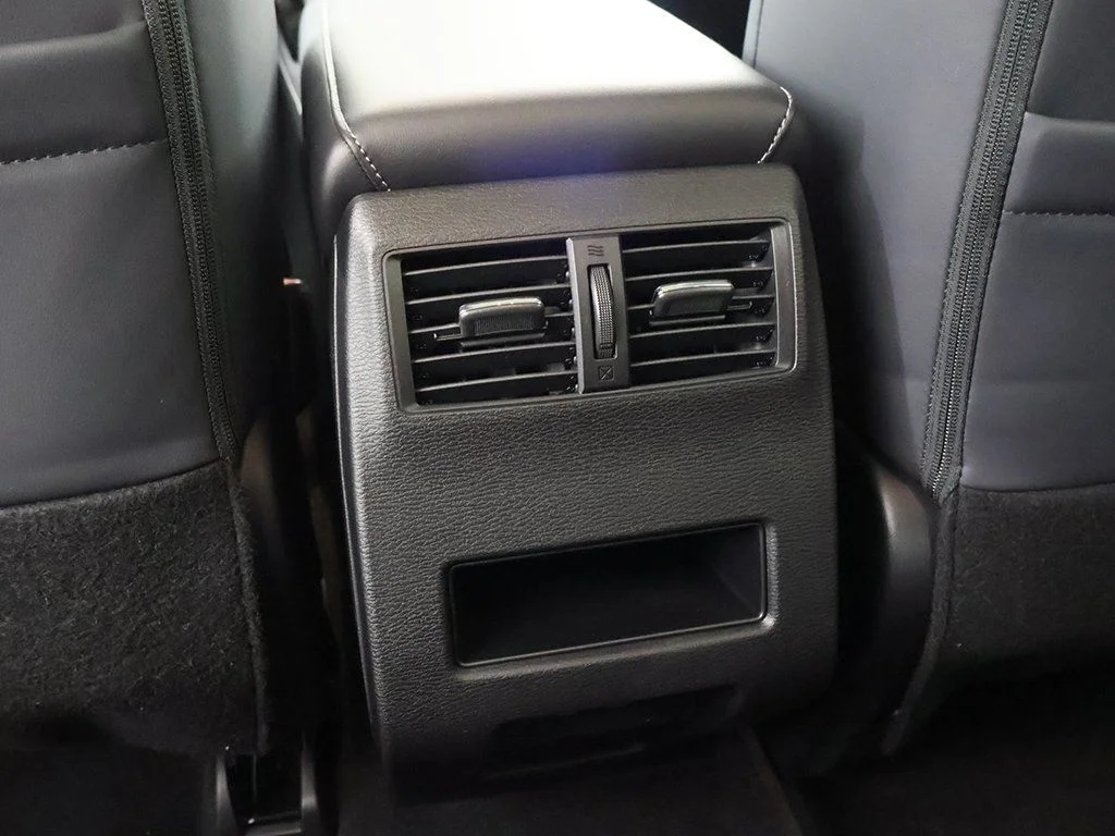 New 2026 Black Mitsubishi SE image 46