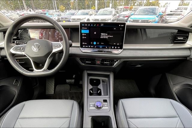 2025 Volkswagen Tiguan SE - Photo 6