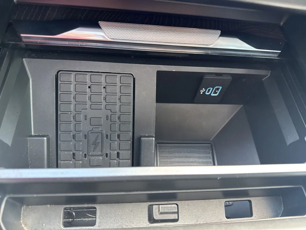 Used 2025 Gray Ford Platinum image 24