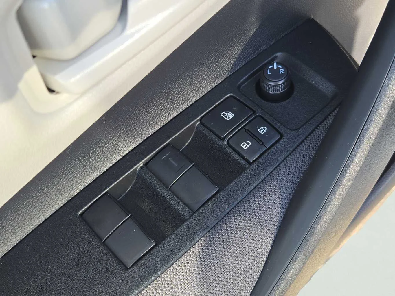 New 2026 Underground Toyota LE image 11