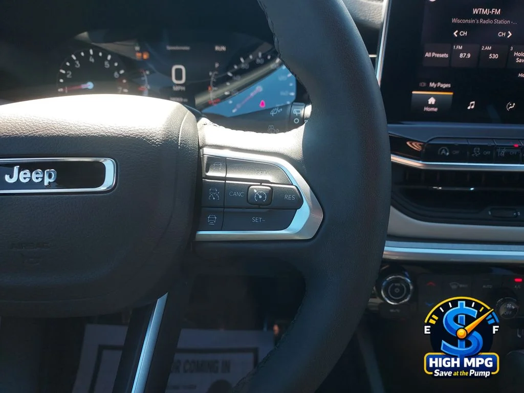 Used 2025 White Jeep Limited image 18