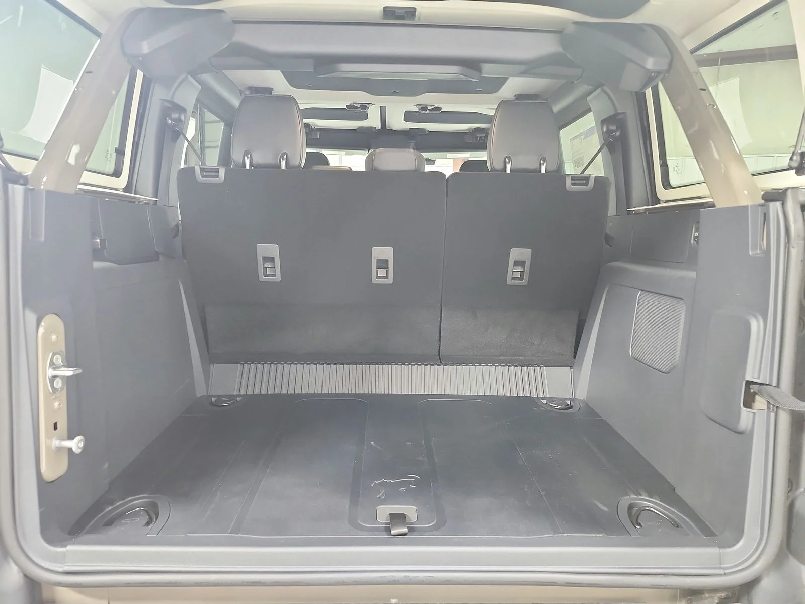 New 2026 Marsh Gray Ford Badlands® image 46