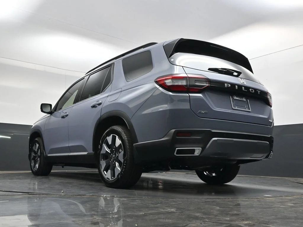 New 2026 Sonic Gray Pearl Honda Elite image 32