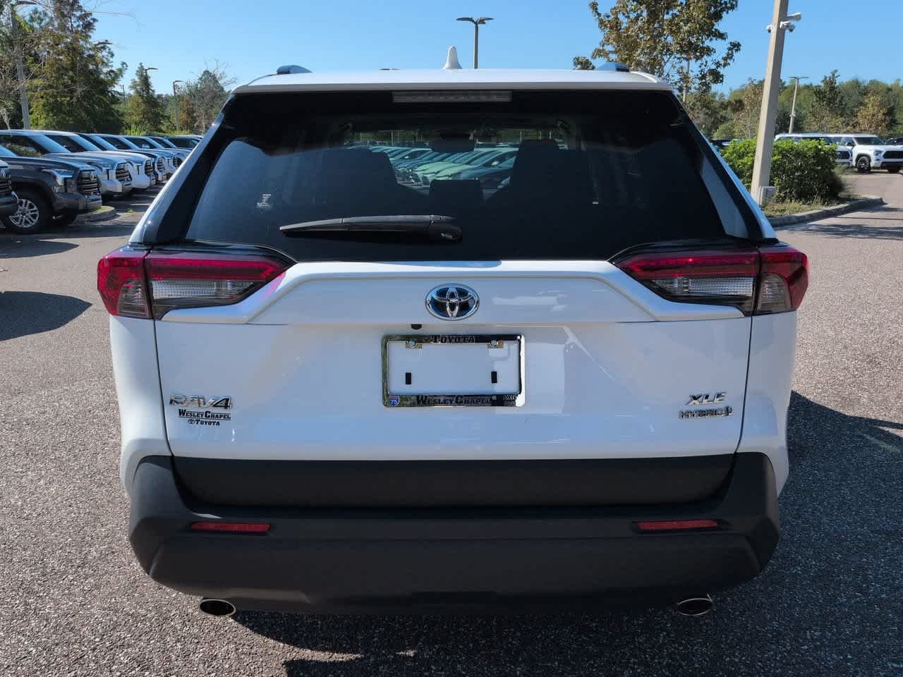 Certified Used 2023 Ice Cap Toyota Hybrid XLE image 5