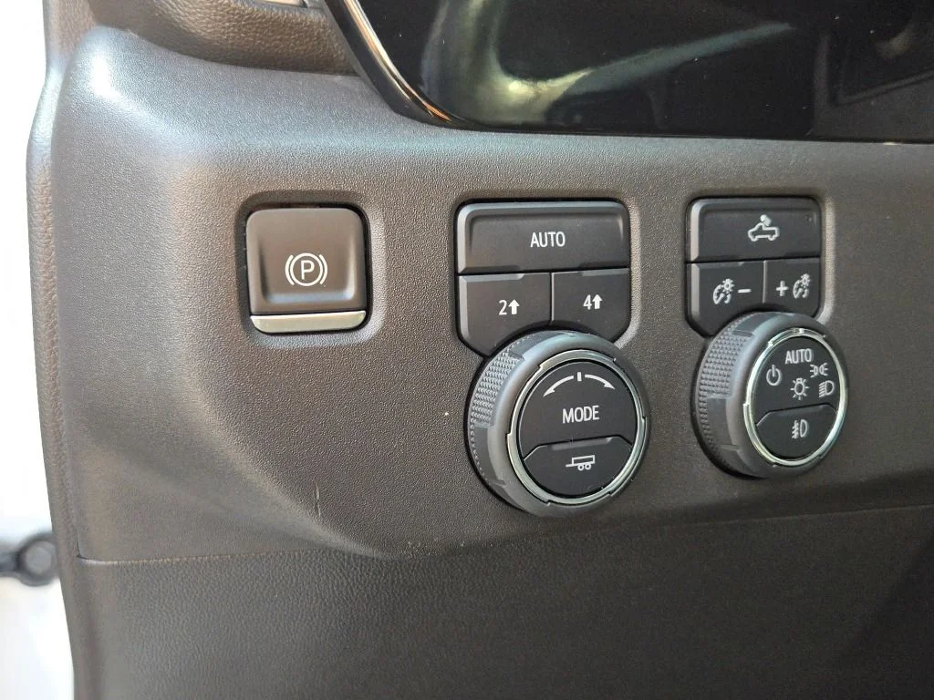 Used 2024 White Chevrolet RST image 23