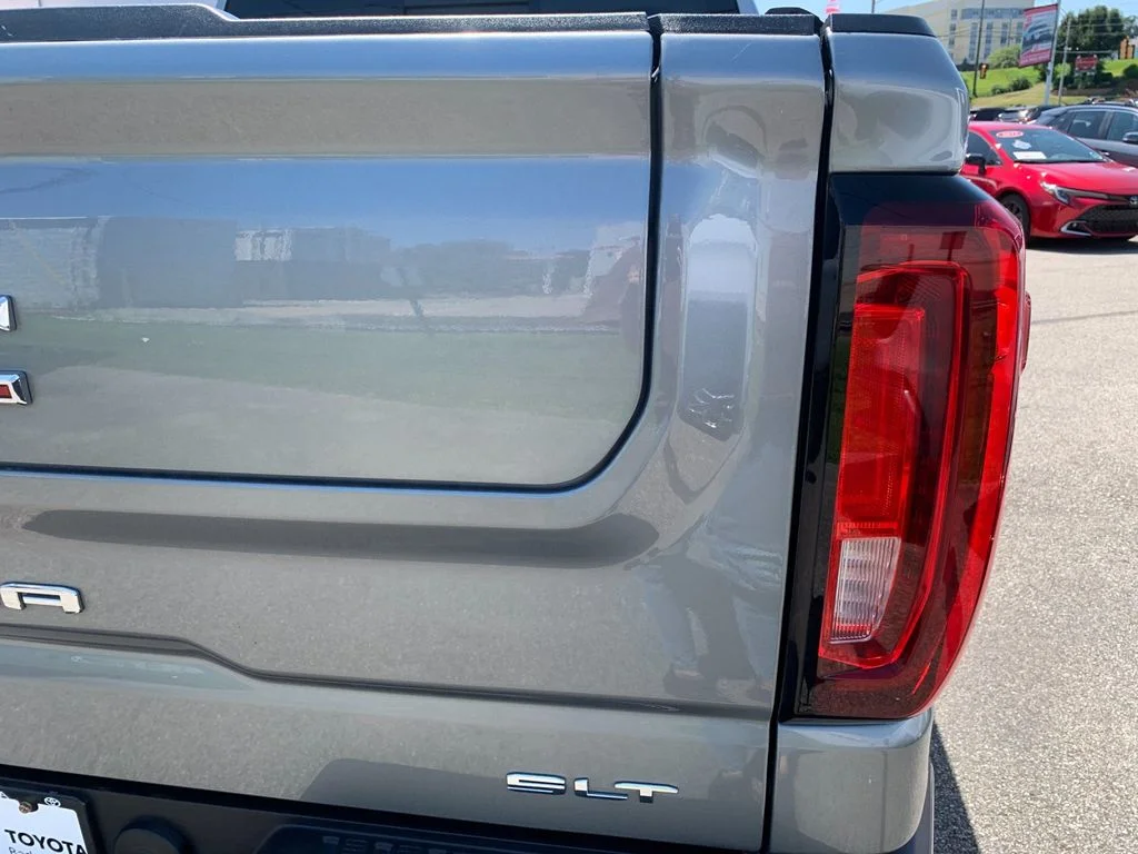 Used 2024 Silver GMC SLT image 30