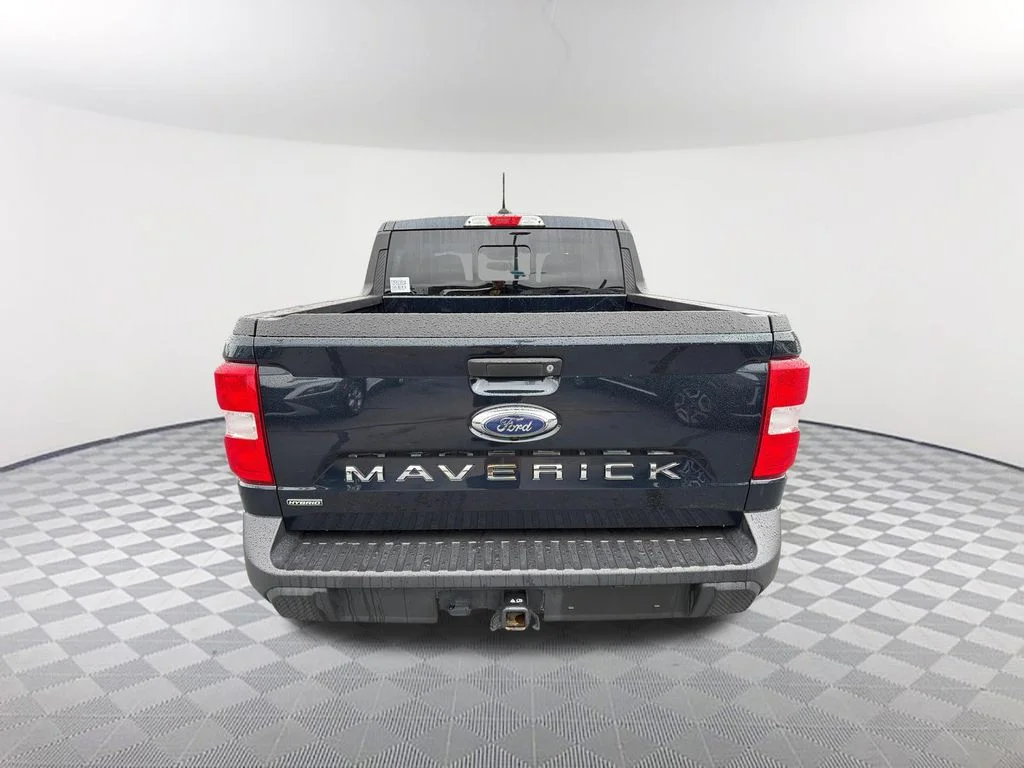Used 2023 Blue Ford Lariat image 6