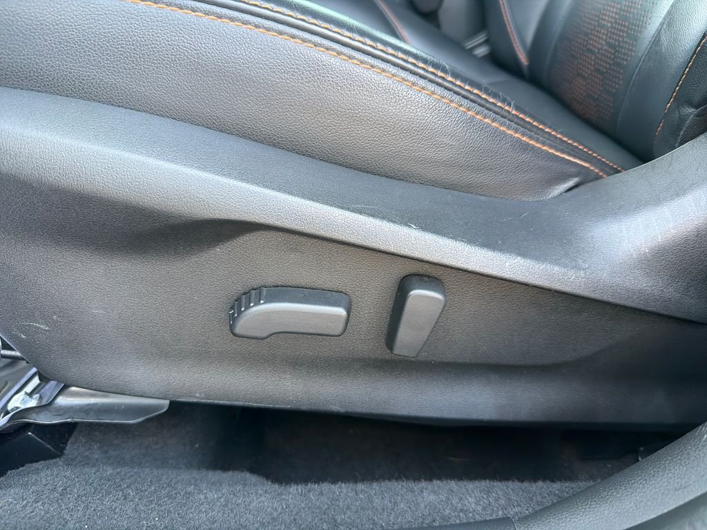 Used 2022 Gray Subaru Limited image 4