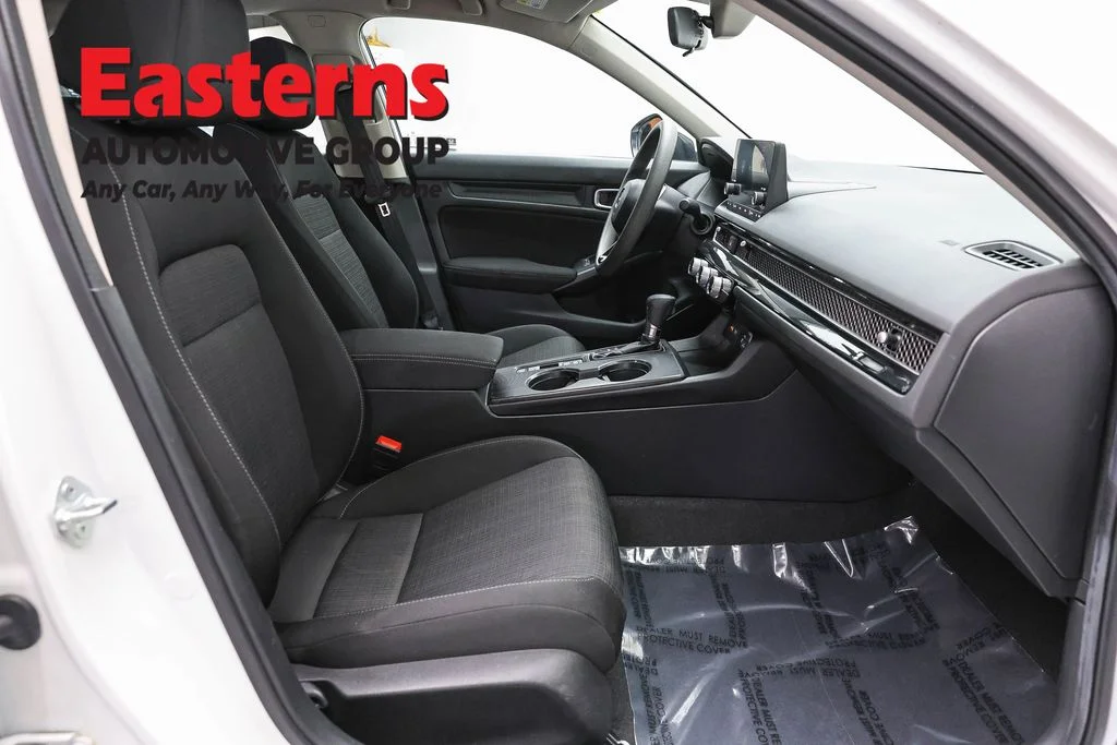 Used 2024 White Honda LX image 22