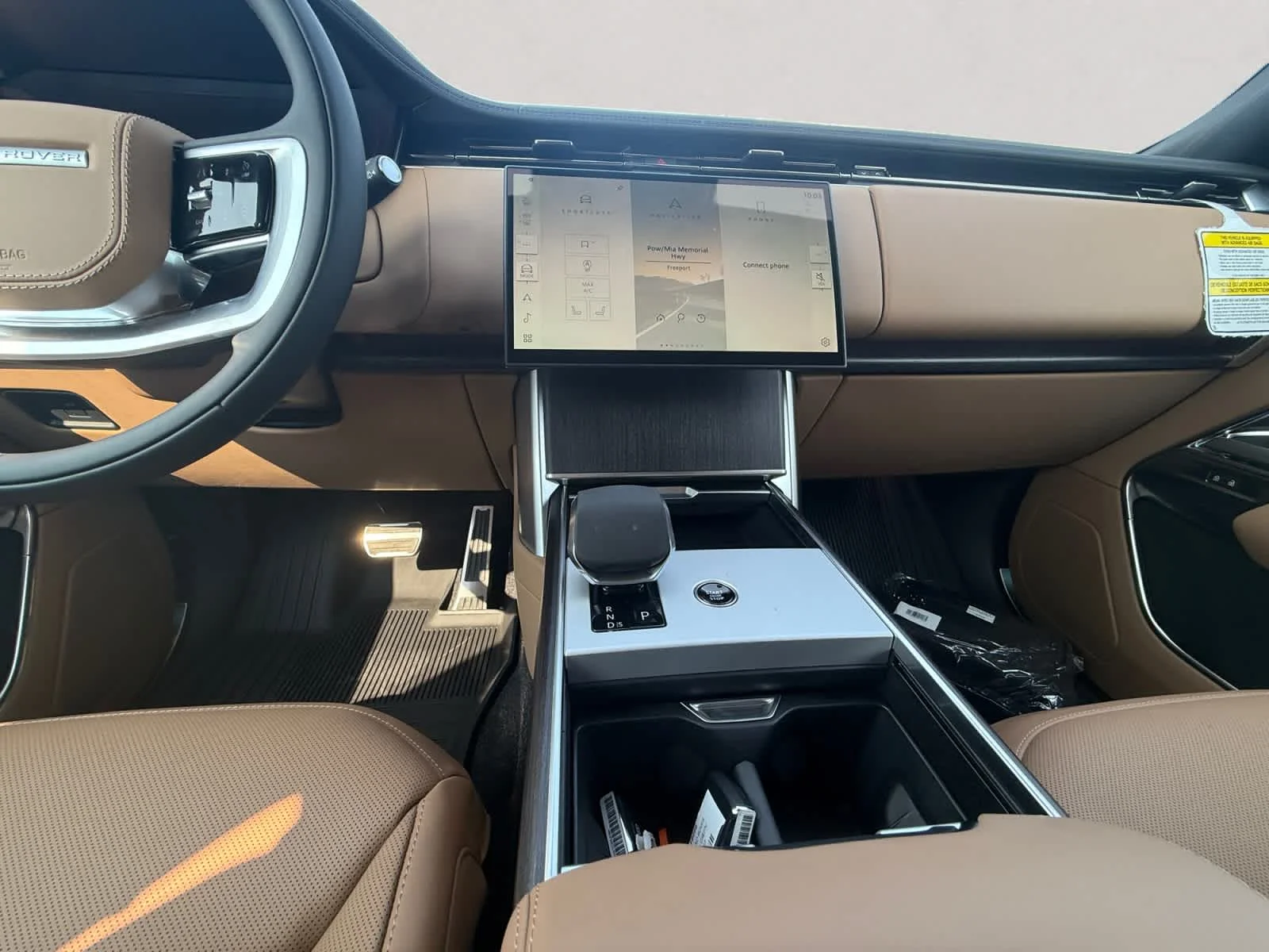New 2026 Belgravia Green Land Rover SE image 11