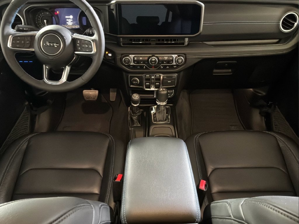 Used 2024 Black Jeep High Altitude 4xe image 22