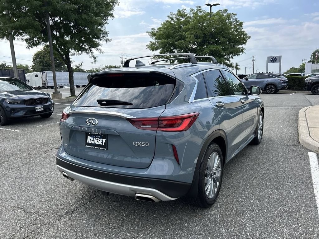 Certified Used 2023 Slate Gray INFINITI LUXE image 8