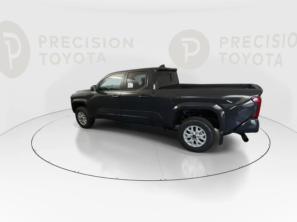2026 Toyota Tacoma SR5 - Photo 13