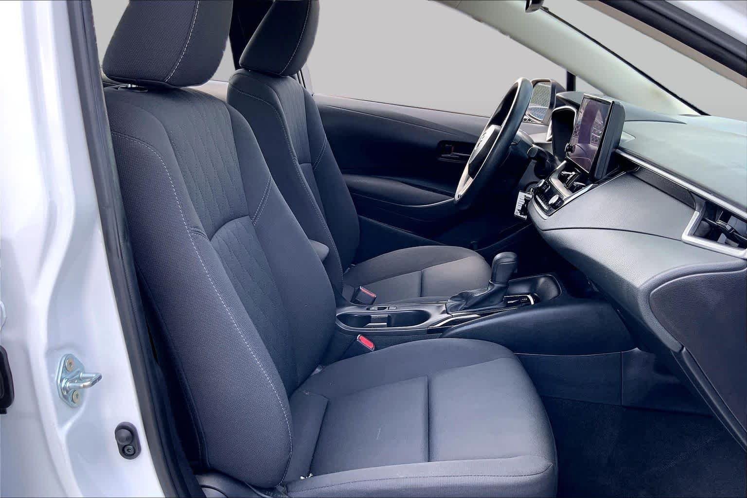 Used 2024 Ice Cap Toyota LE image 9