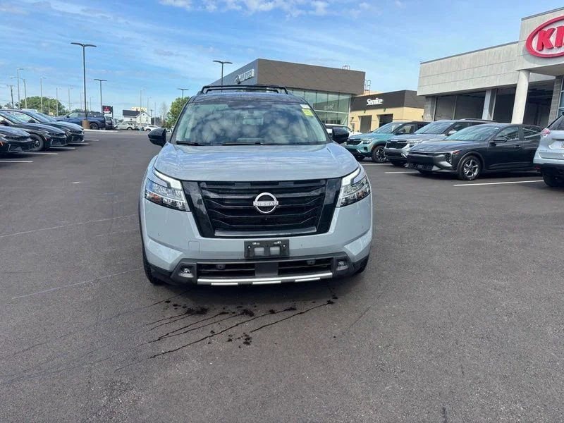 Used 2023 Gray Nissan SL image 2