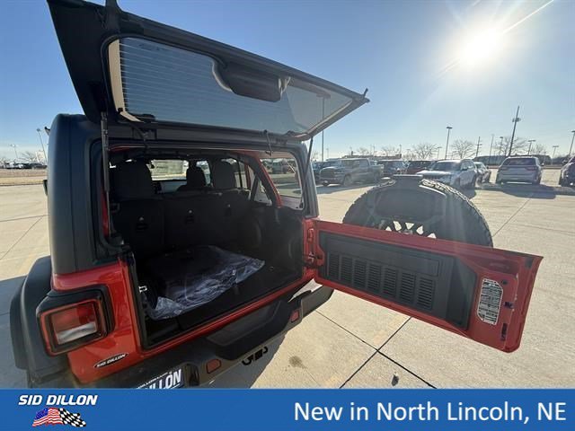 New 2026 Firecracker Red Clear-Coat Exterior Paint Jeep 4-Door Willys 4x4 image 7