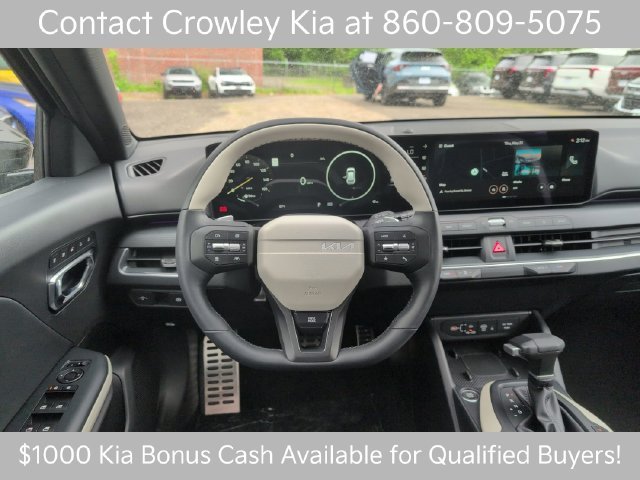 2026 Kia K4 GT-Line Turbo - Photo 12