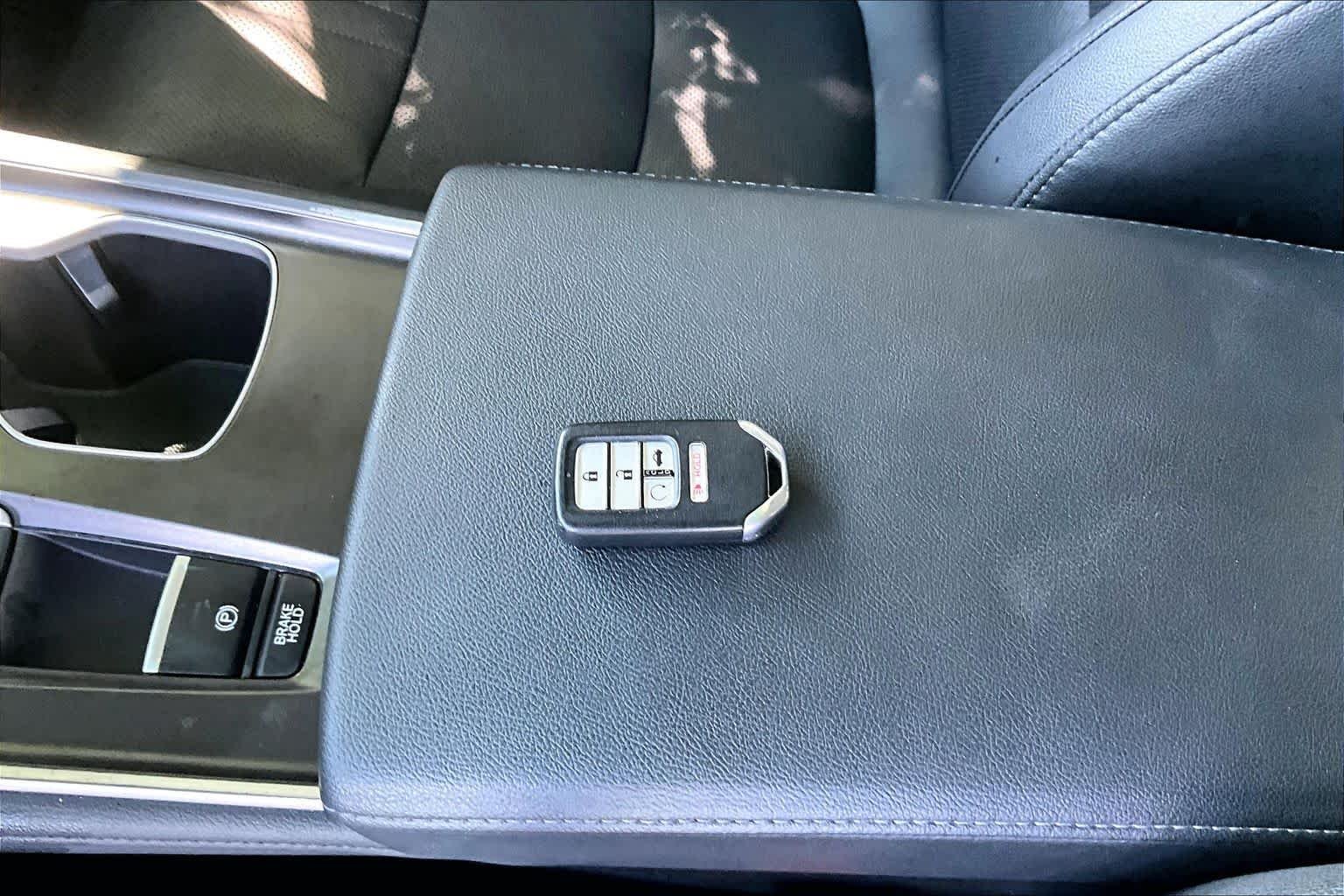 Used 2020 Lunar Silver Metallic Honda EX-L image 15