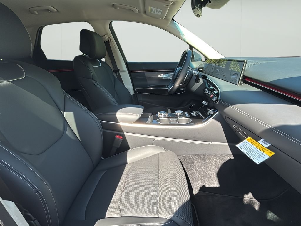 2026 GENESIS GV70 Standard - Photo 35