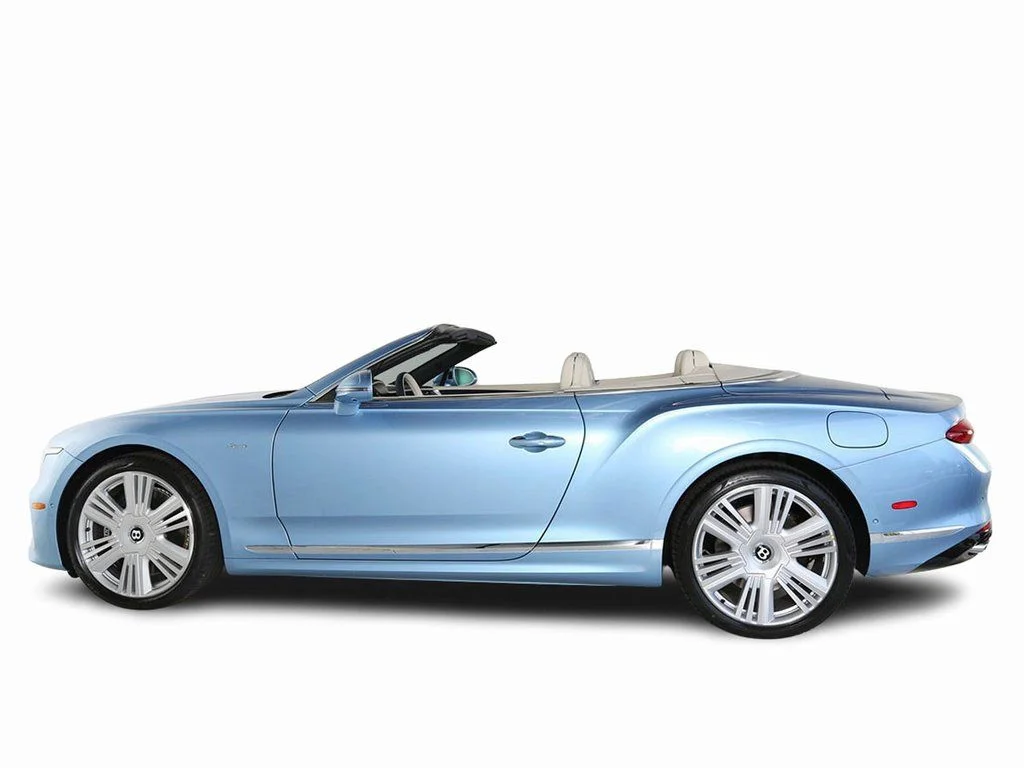 Used 2026  Bentley Azure image 15