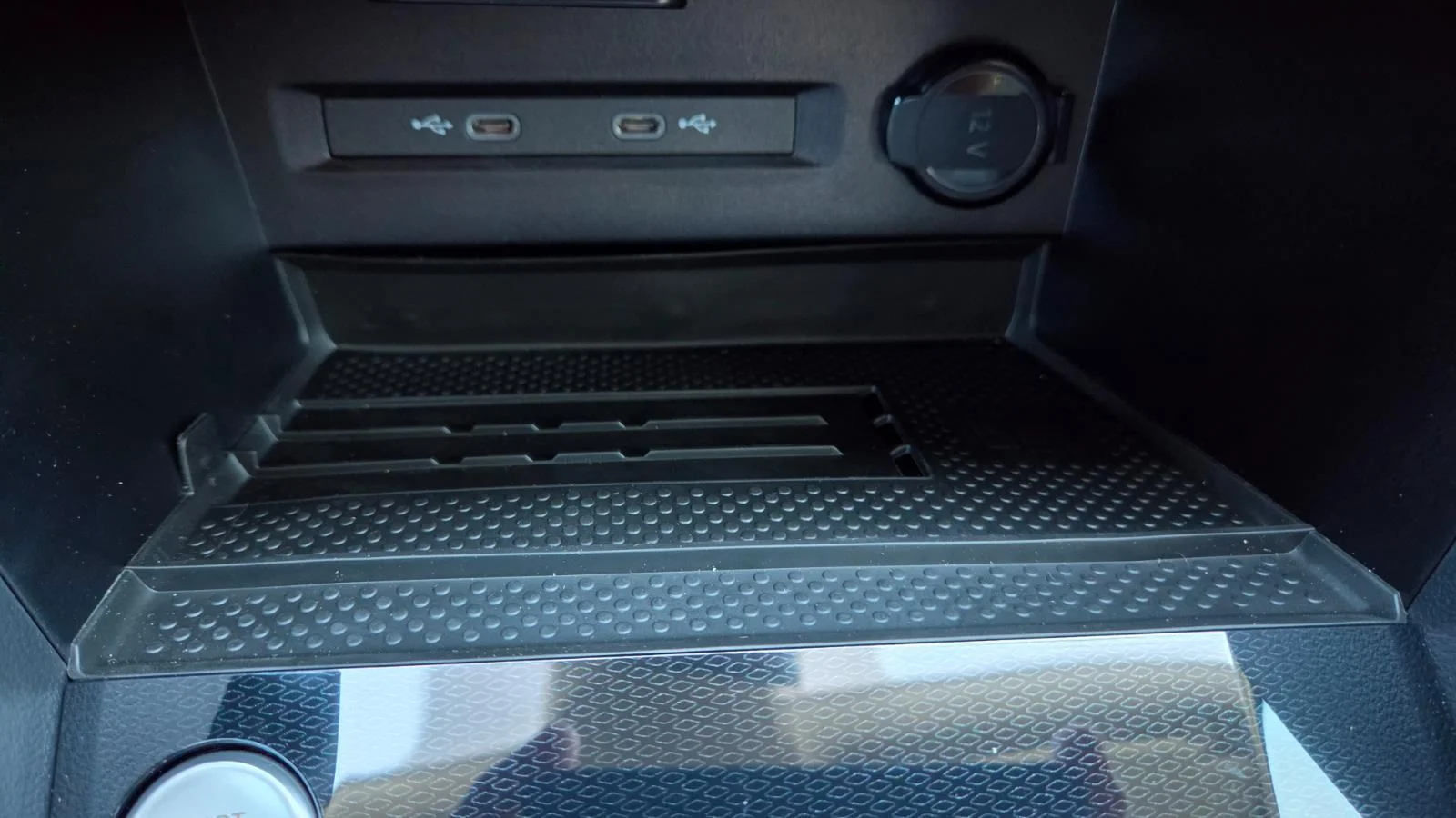2025 Volkswagen Taos SE - Photo 33