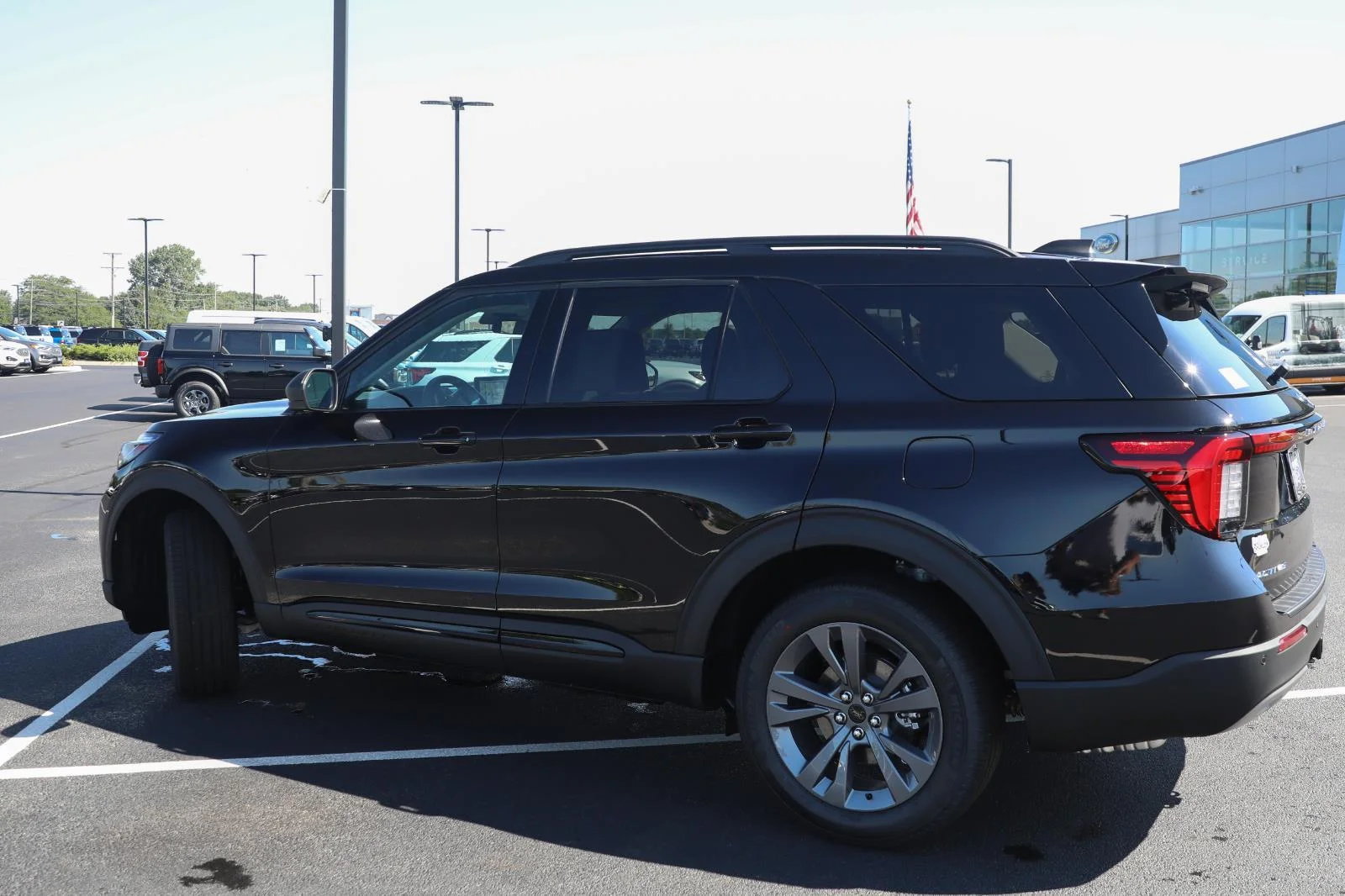 New 2026 Agate Black Metallic Ford Active image 14