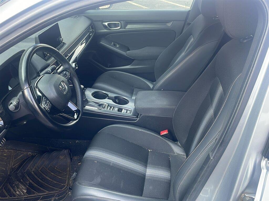 Used 2024 Lunar Silver Metallic Honda Sport image 3