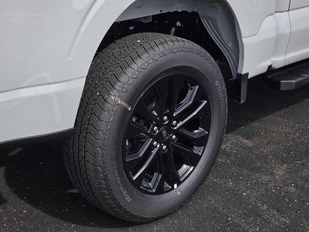 New 2026 Avalanche Ford Lariat® image 38