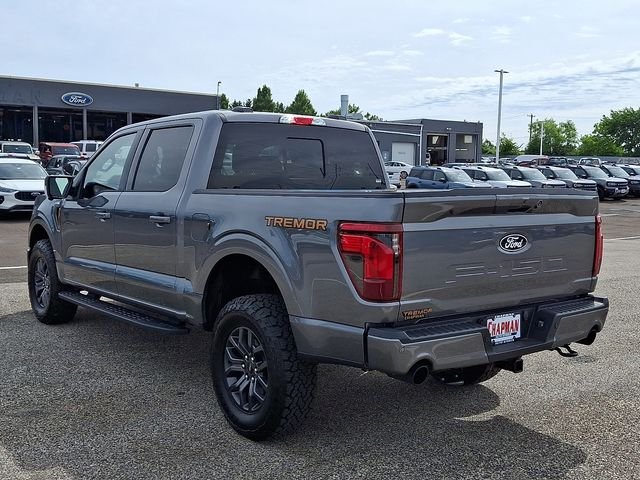 Used 2025 Gray Metallic Ford Tremor image 4