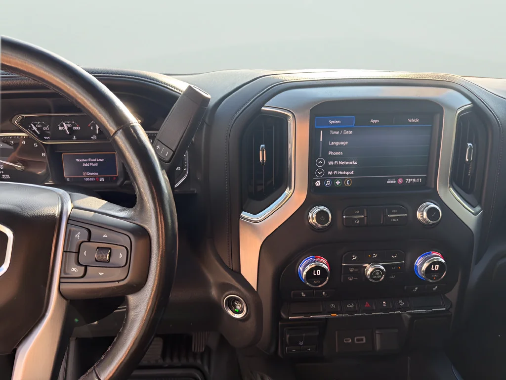 Used 2021 SUMMIT WHITE GMC Elevation image 20