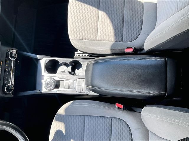 Used 2022 Blue Ford SE image 15