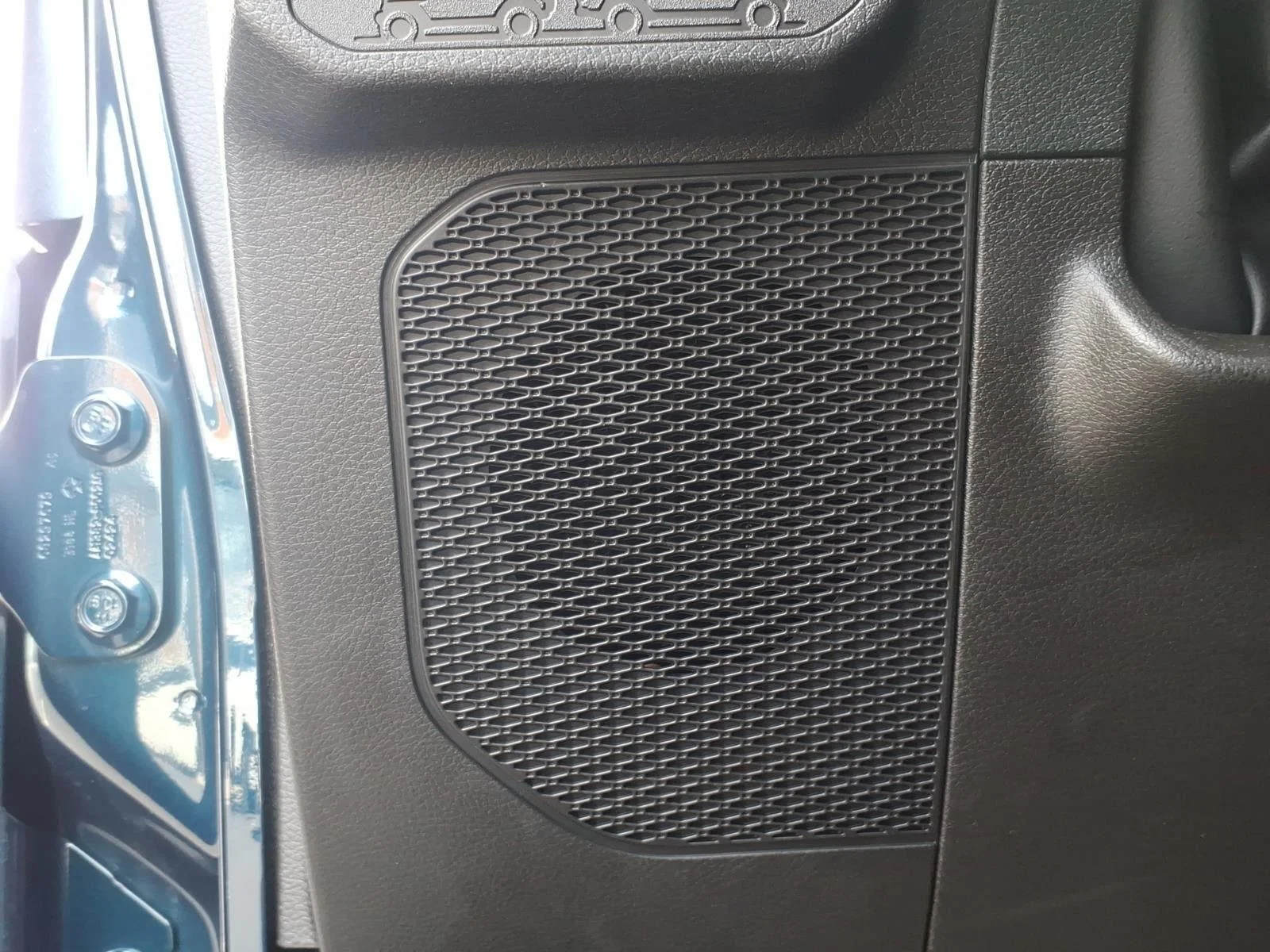 Used 2025 Fathom Blue Pearlcoat Jeep Sport S image 5