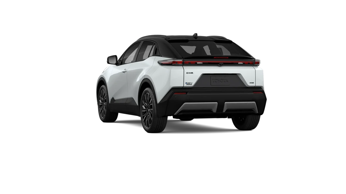 New 2026 Wind Chill Pearl with Midnight Black Metallic roof Toyota XSE image 26