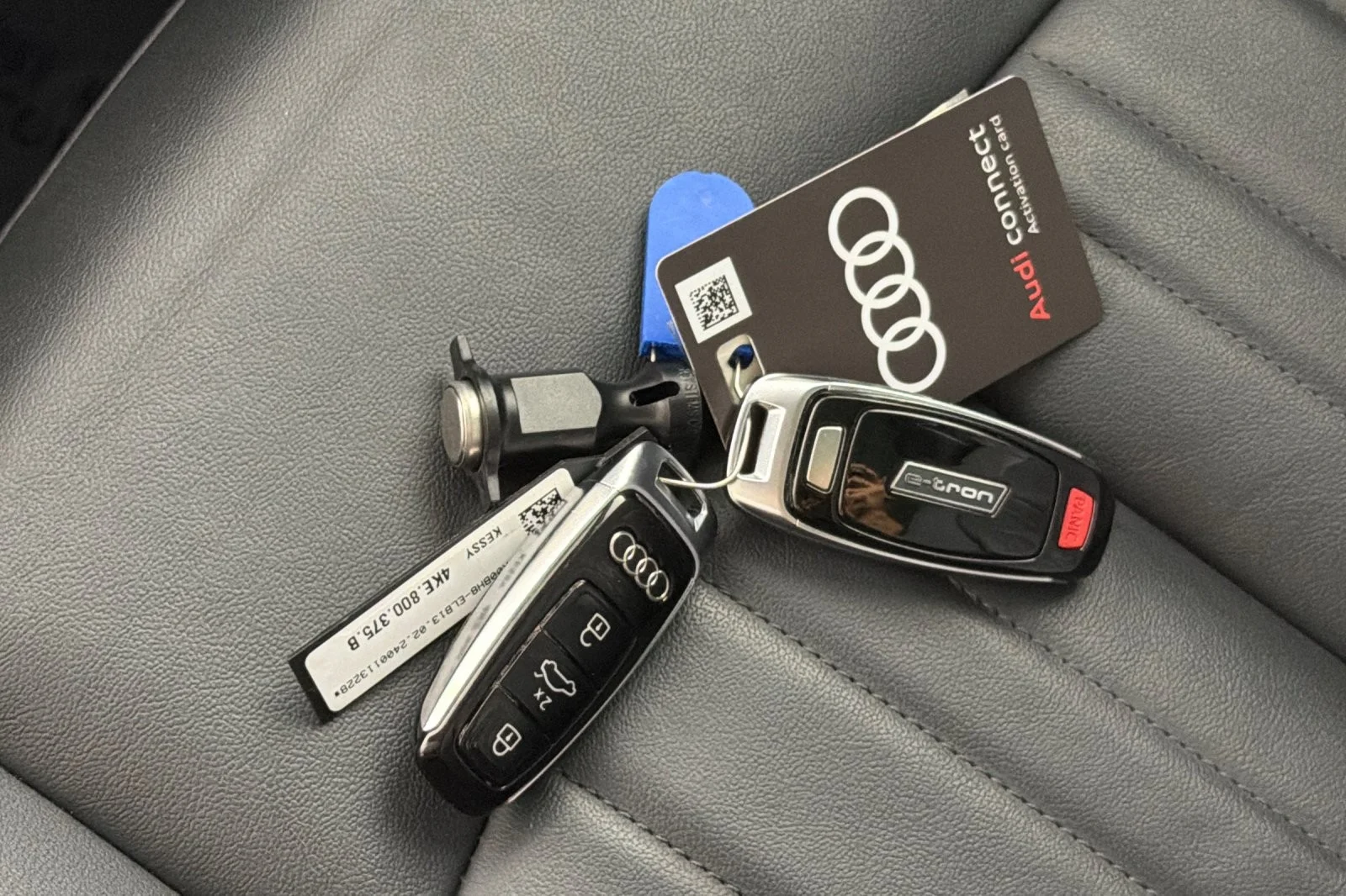 Used 2024 Manhattan Gray Metallic Audi Premium quattro image 25