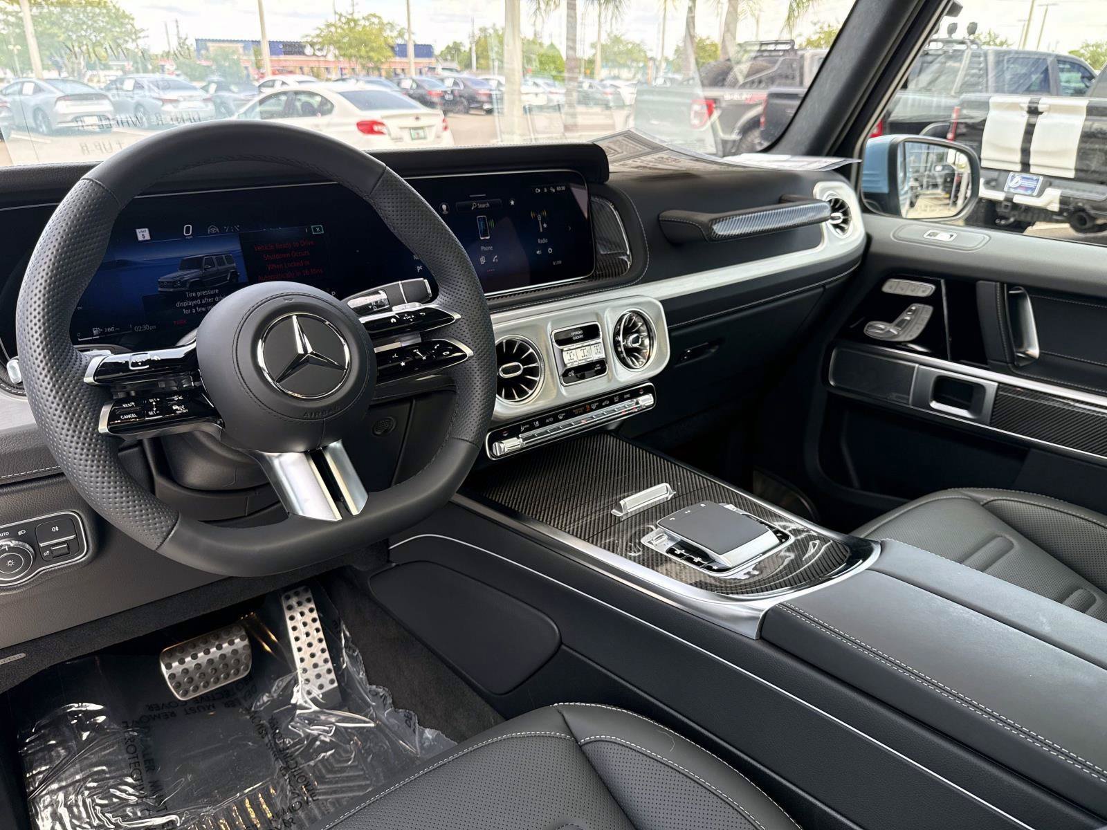 Certified Used 2026 MANUFAKTUR Signature China Blue Mercedes-Benz G 550 image 17