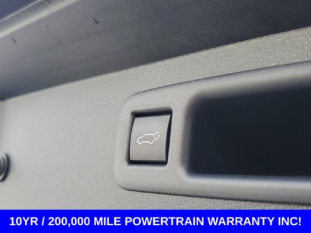 2025 Toyota Highlander XLE - Photo 29