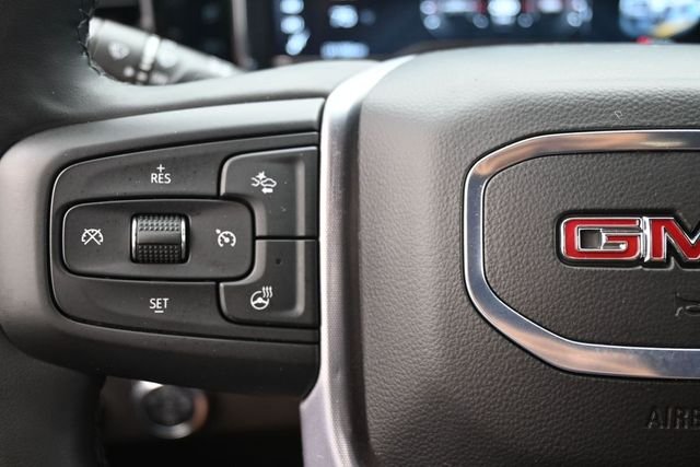 Used 2025 White GMC SLT image 15