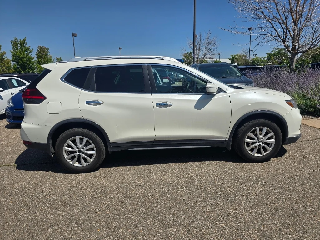 Used 2017 Pearl White Nissan SV image 15