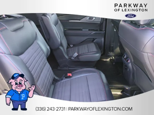 Used 2025 Gray Ford ST-Line image 33
