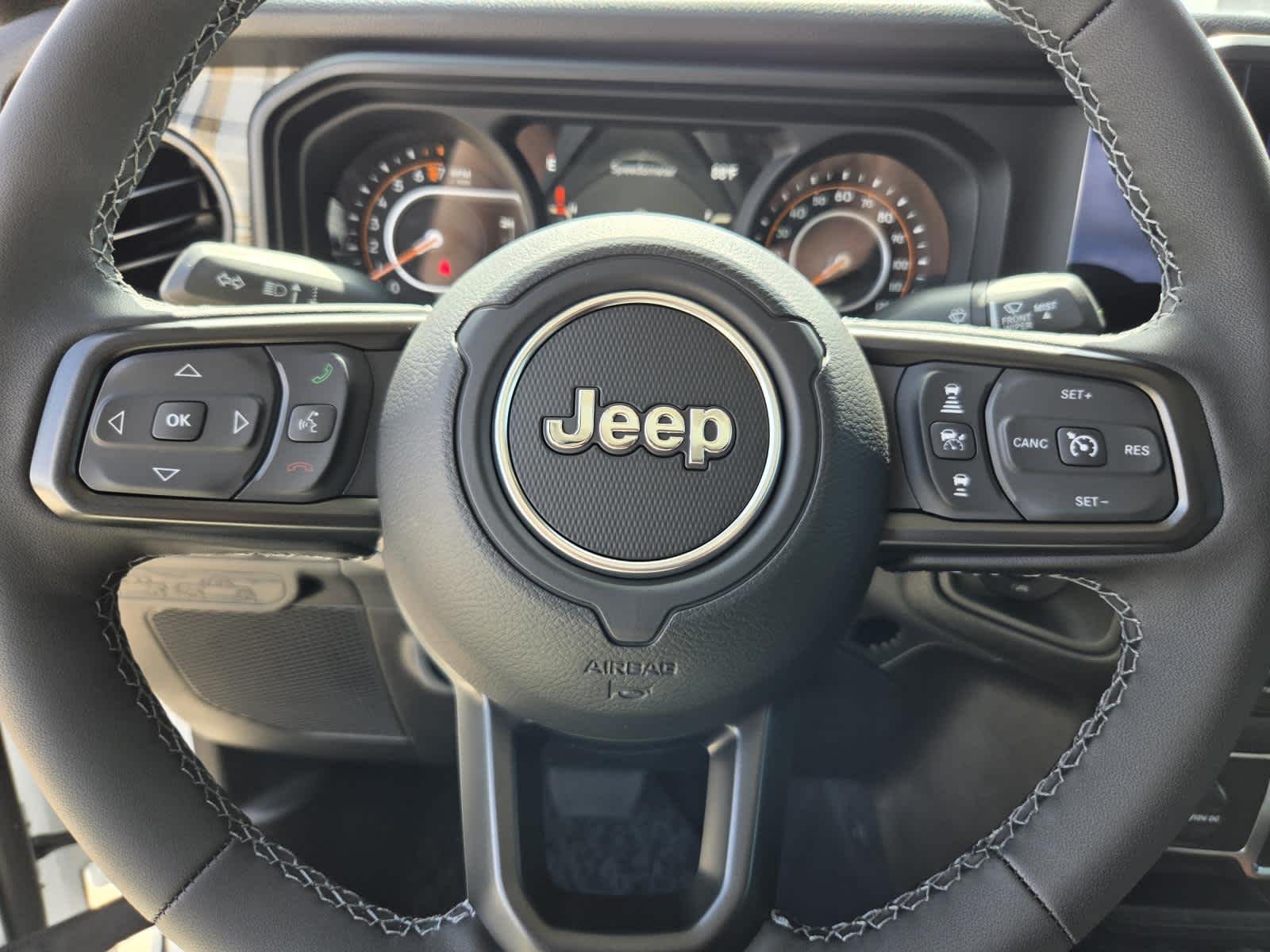 New 2026 Bright White Clear-Coat Exterior Paint Jeep 85th Anniversary Edition image 16