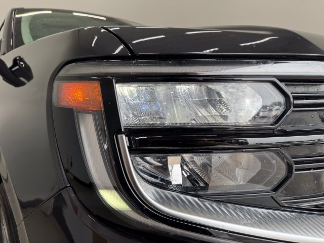 Used 2025 Dark Matter Gray Metallic Ford Platinum image 34
