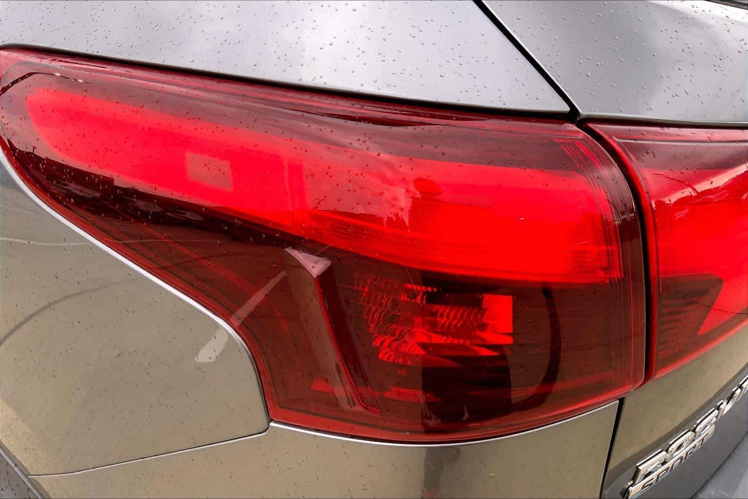 Used 2018 Gun Metallic Nissan SL image 29