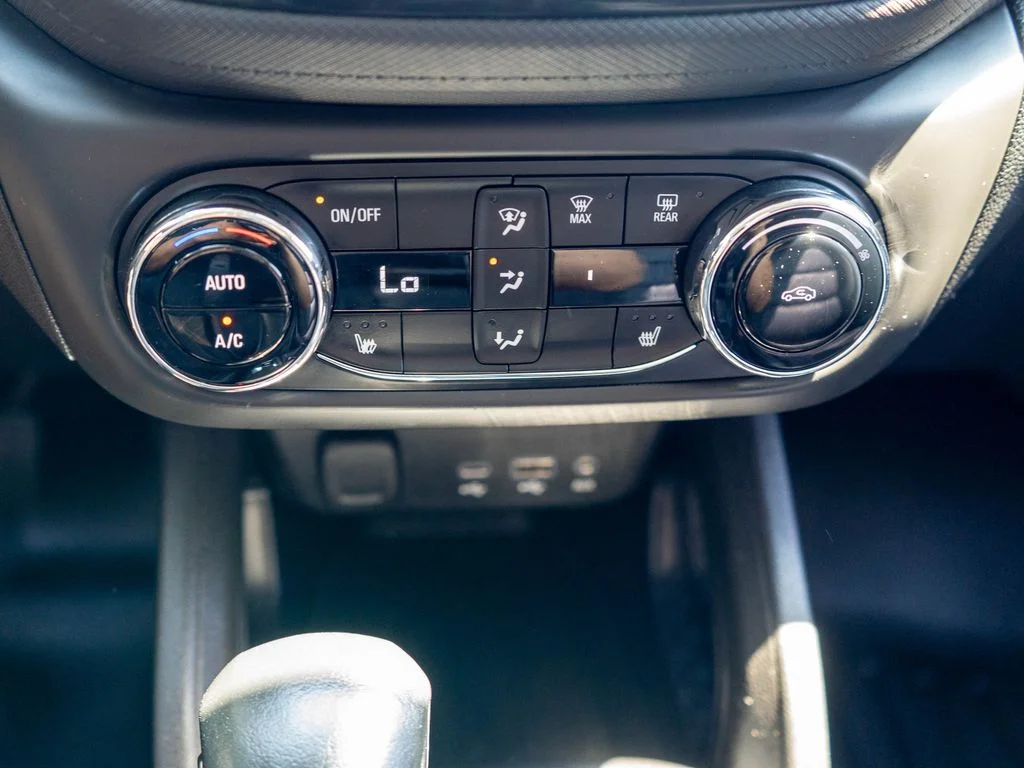 Used 2022 Gray Chevrolet LT image 25