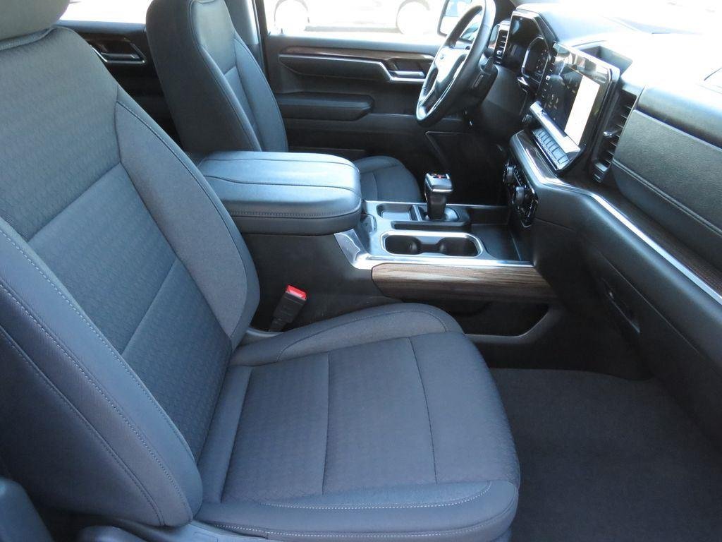 Used 2023 Summit White Chevrolet RST image 21