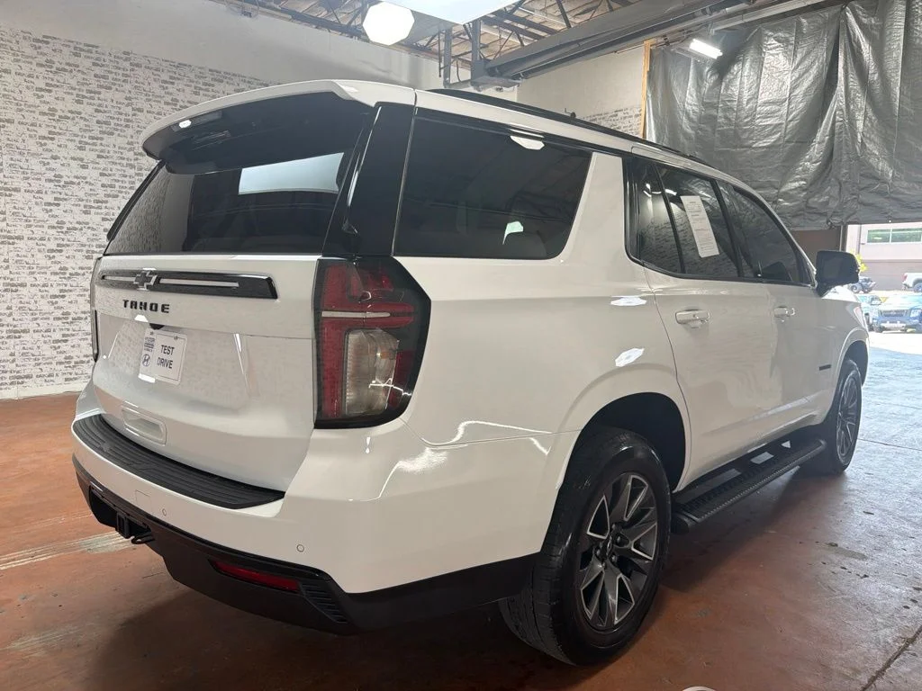 Used 2023 Summit White Chevrolet Z71 image 7