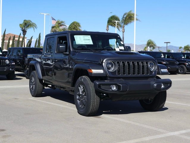 2026 Jeep Gladiator Sport S