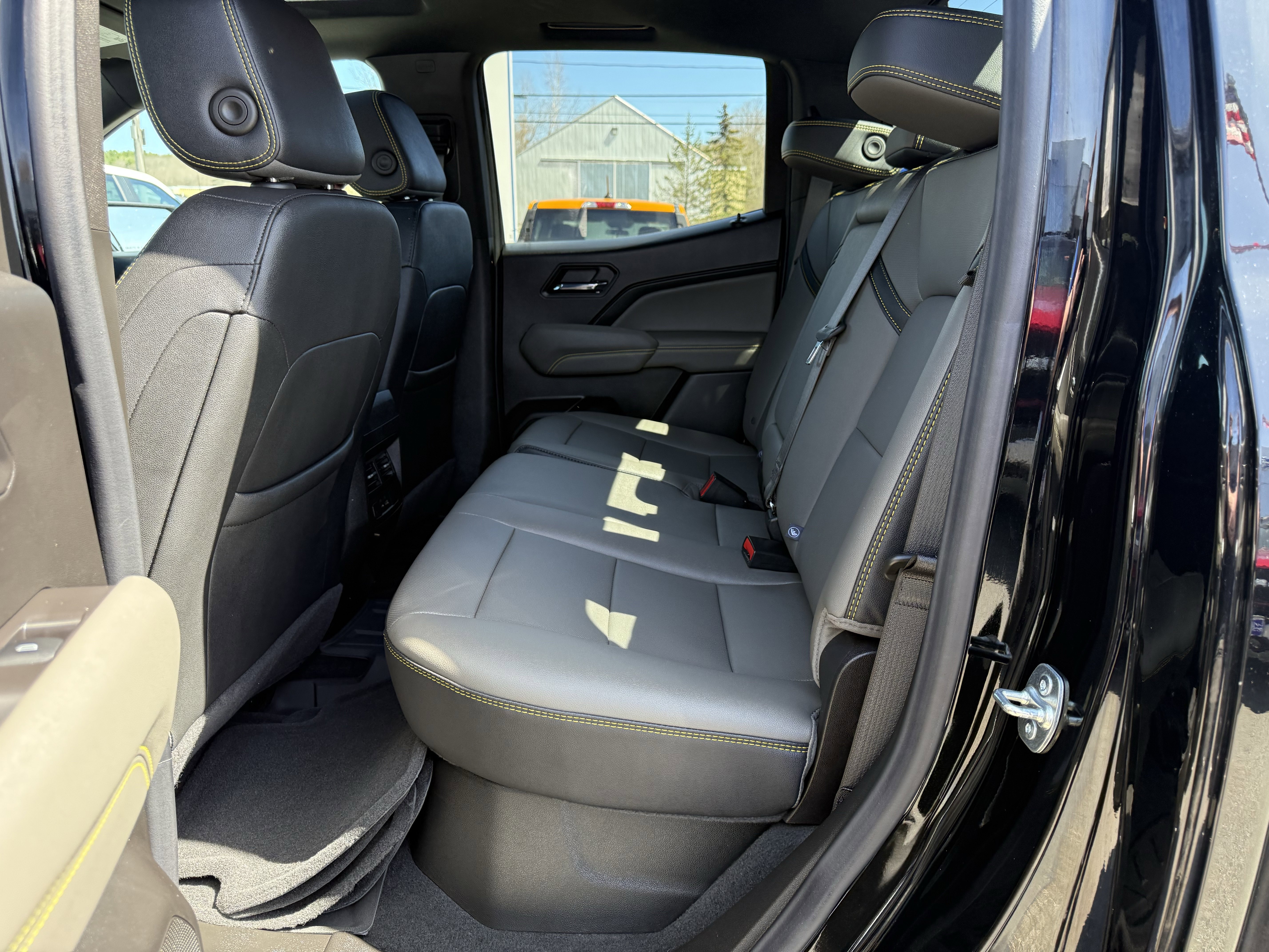 Used 2025 Black Chevrolet 4WD ZR2 image 10