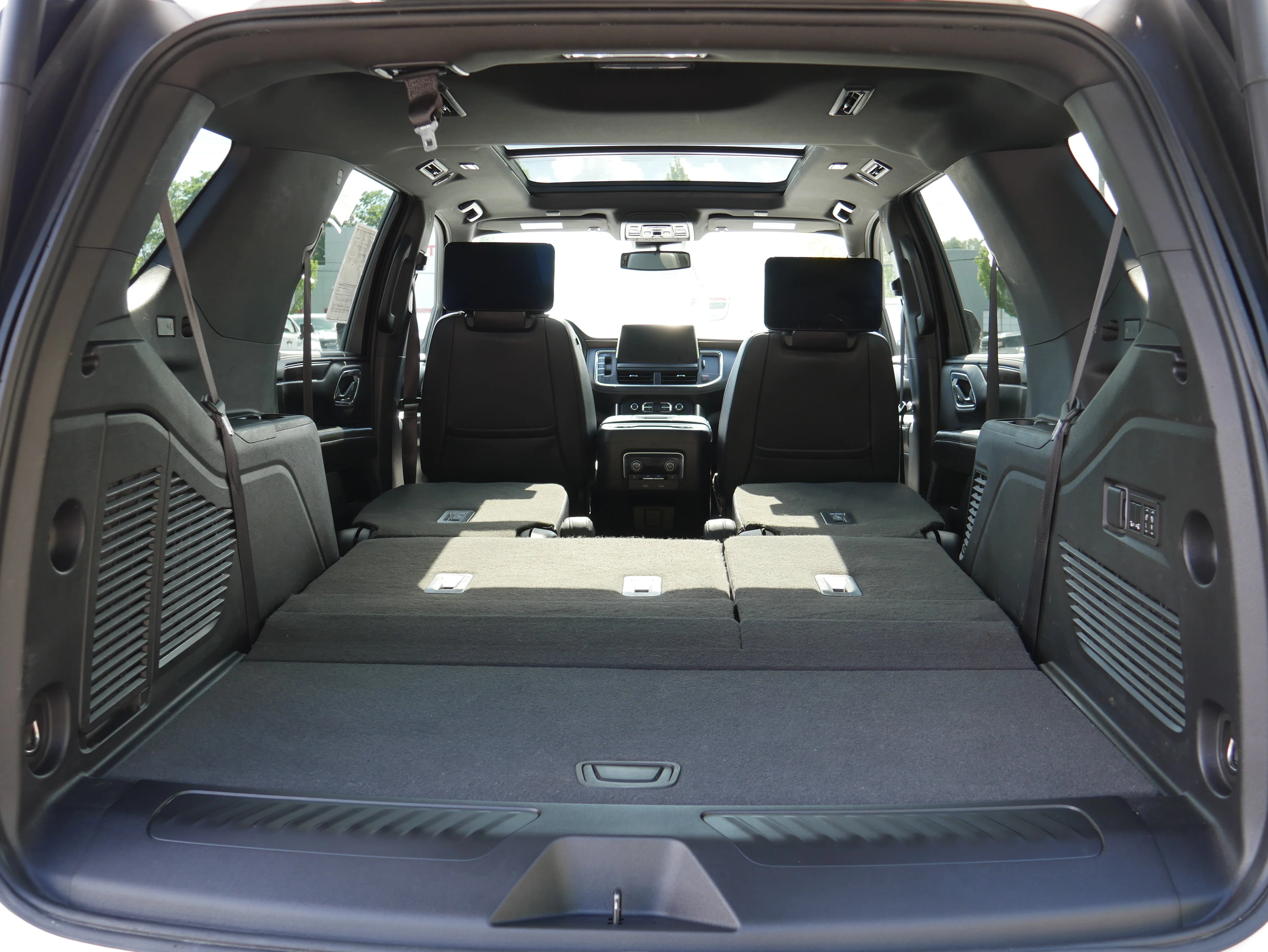2023 Chevrolet Tahoe LT - Photo 8