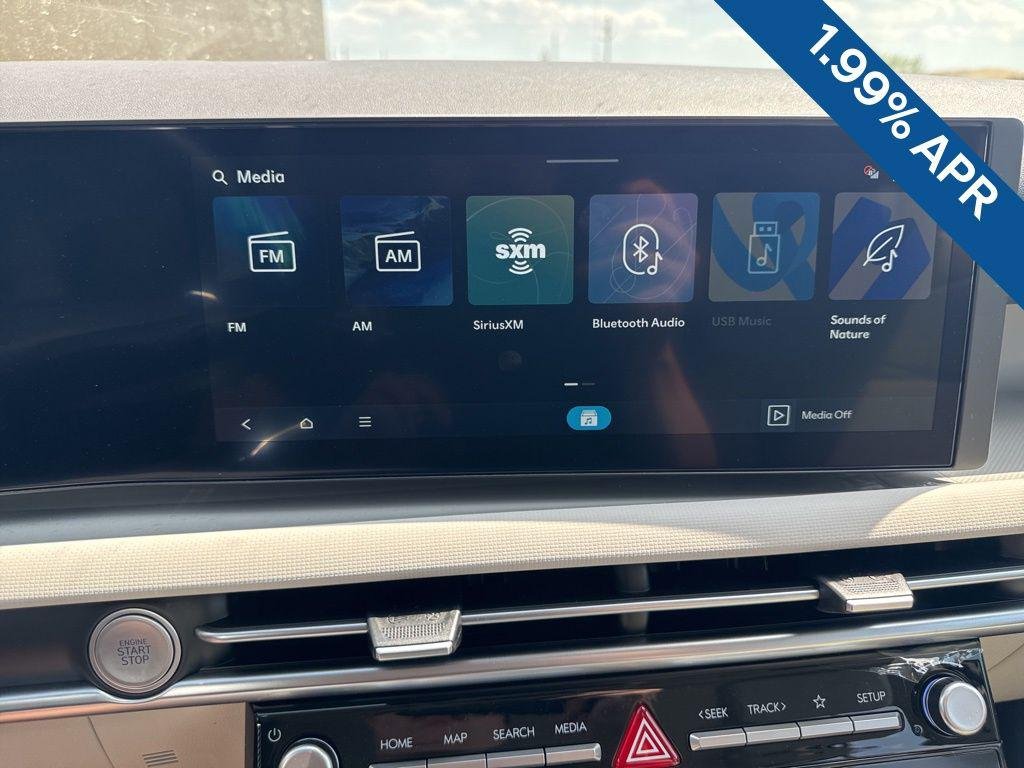 New 2026 White Hyundai Blue image 25